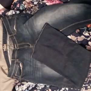 Jeans size 20